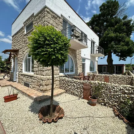 Guest house Halta Pescarus